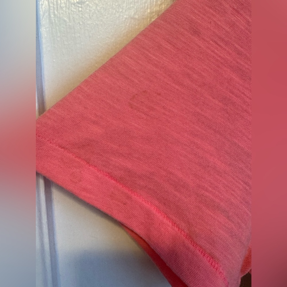 PINK V Neck - Picture 3 of 7